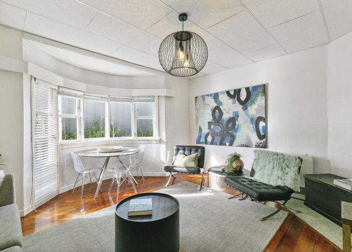  at 281B Queens Drive, Lyall Bay, Wellington, Wellington