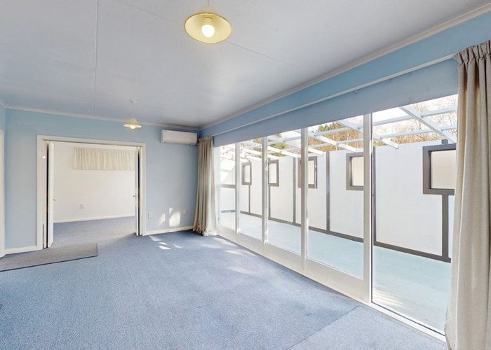  at 130a Main Road South, Raumati Beach, Kapiti Coast, Wellington