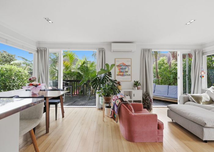  at 5/9 Wright Road, Point Chevalier, Auckland City, Auckland