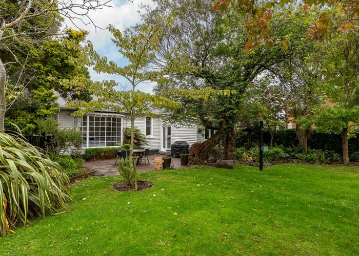  at 42 Hawkesbury Avenue, St. Albans, Christchurch City, Canterbury