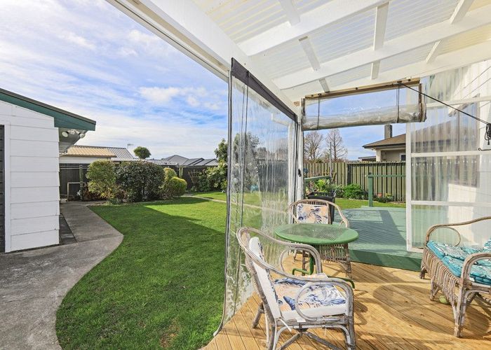  at 1242 Louie Street, Parkvale, Hastings