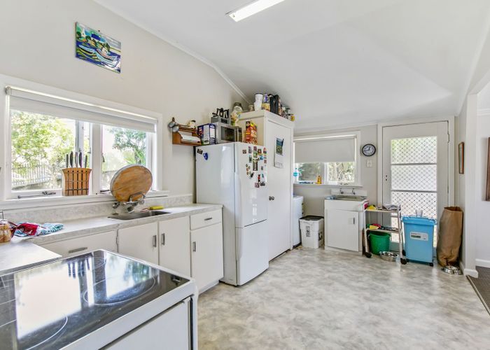  at 74 Hillside Road, Mount Wellington, Auckland