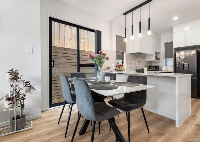  at 8B Hobart Crescent, Wattle Downs, Manukau City, Auckland