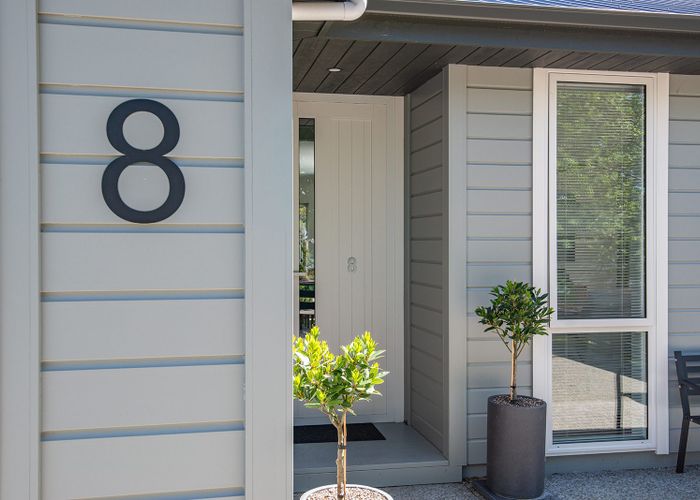  at 8 Redwoods Lane, Helensburgh, Dunedin