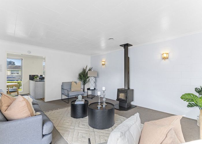  at 1 La Salle Drive, Westown, New Plymouth