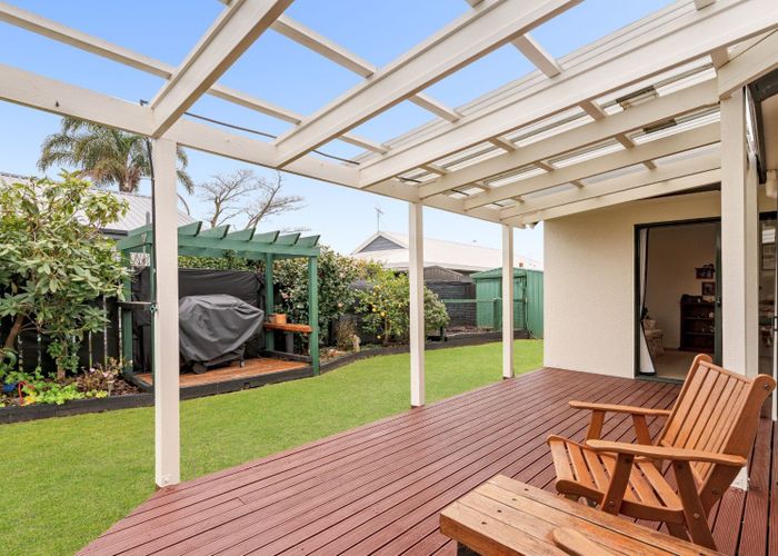  at 4 Checketts Place, Papamoa, Tauranga, Bay Of Plenty