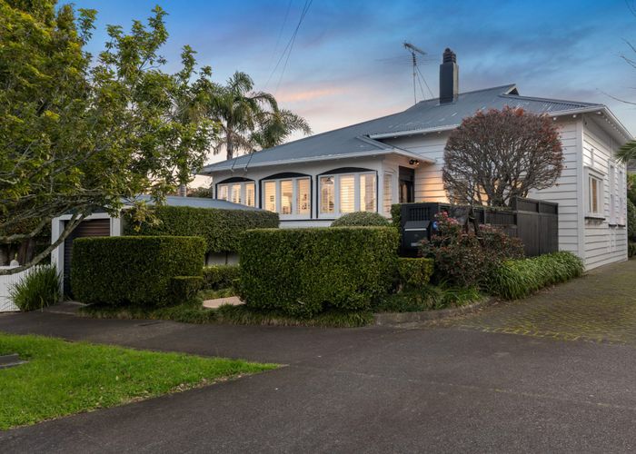  at 9 Minto Road, Remuera, Auckland