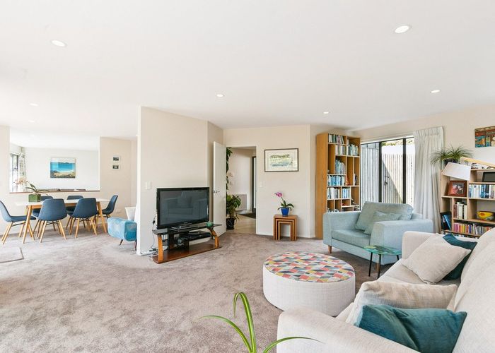  at 68 Duthie Street, Karori, Wellington, Wellington