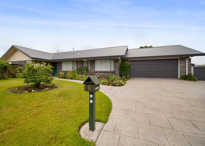  at 11 Ash Place, Whalers Gate, New Plymouth