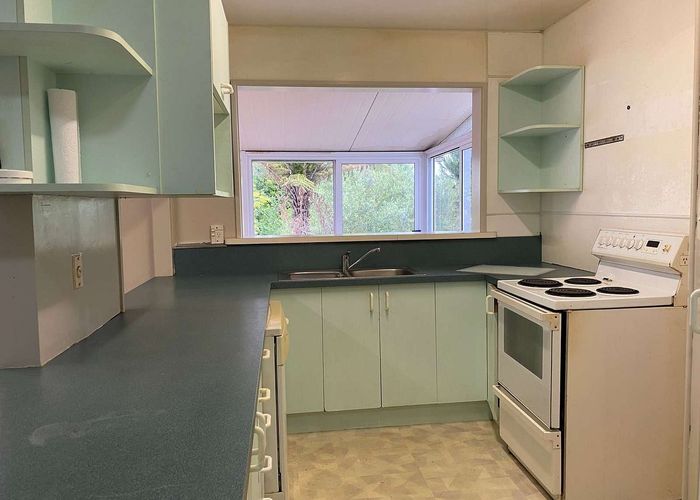  at 35 Sunnyside Road, Sunnyvale, Waitakere City, Auckland