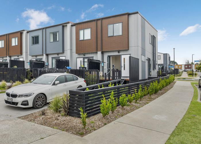  at 10 Bugle Road, Totara Park, Manukau City, Auckland
