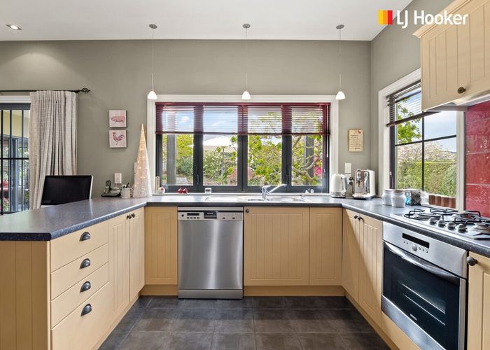  at 14 Sunninghurst Drive, Fairfield, Dunedin