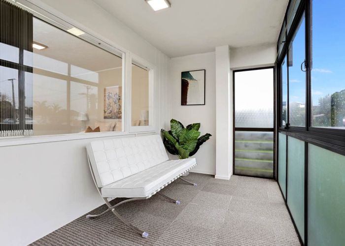  at 11/5 Keeling Road, Henderson, Auckland