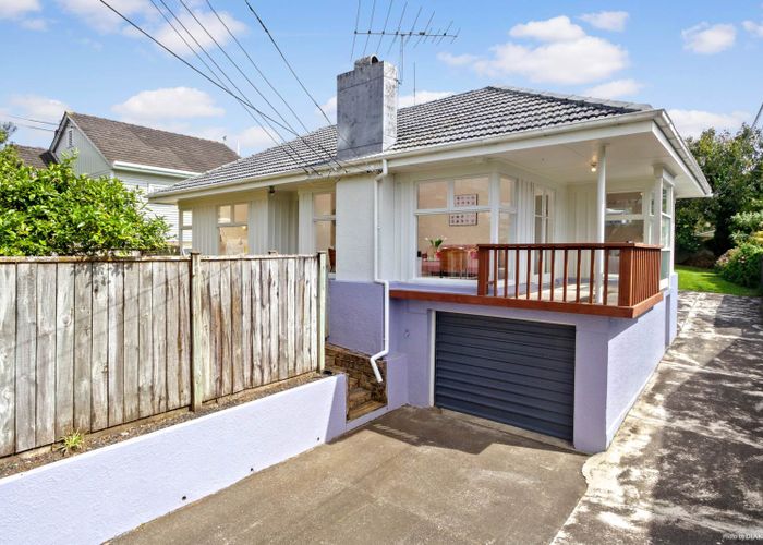  at 1/15 Carlton Street, Hillsborough, Auckland