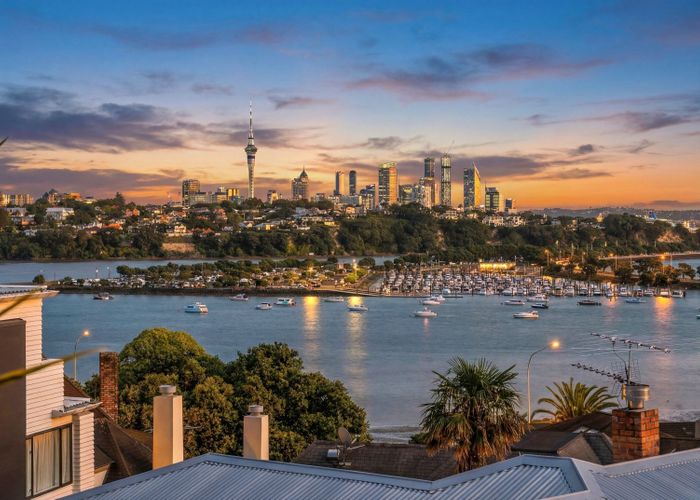  at 2/33 Ngaiwi Street, Orakei, Auckland City, Auckland