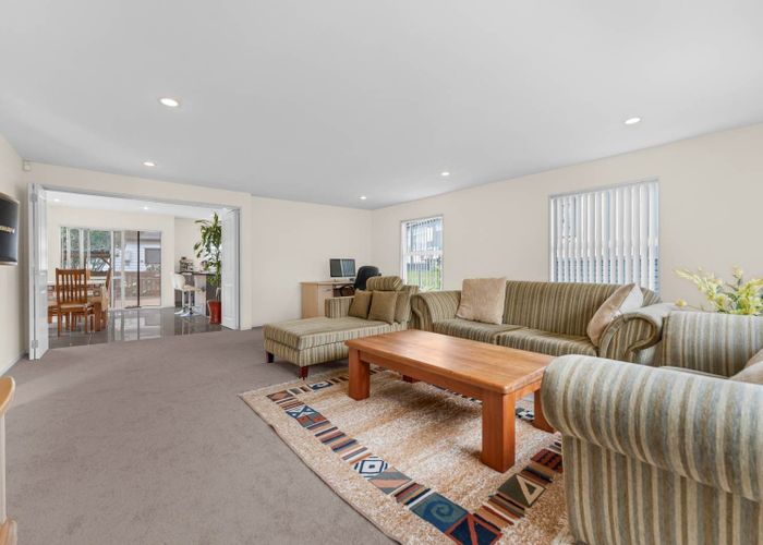  at 74A Priestley Drive, Bucklands Beach, Manukau City, Auckland