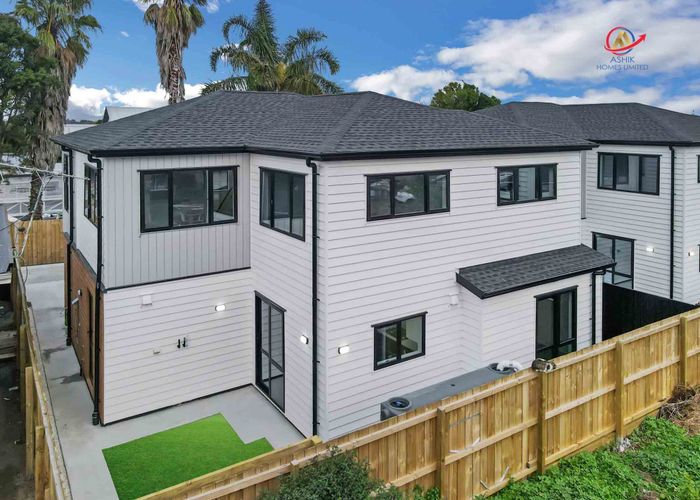  at Lot 2/21A Blanes Road, Weymouth, Manukau City, Auckland