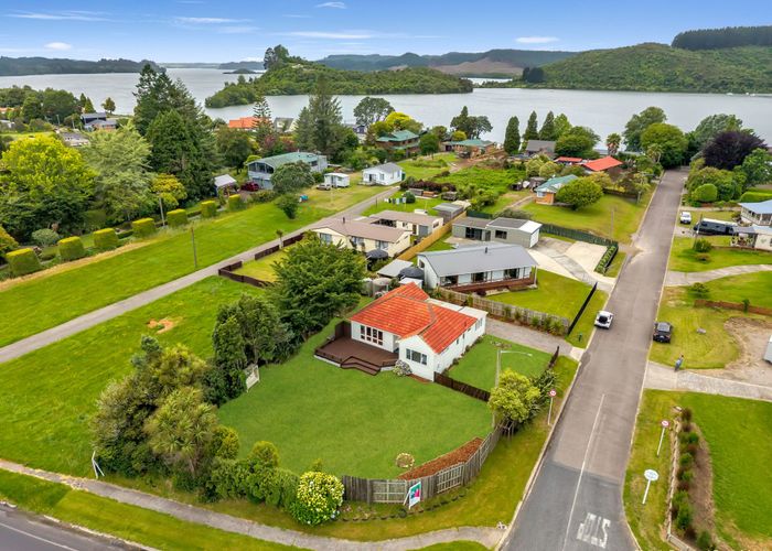  at 1 Ngareta Road, Mourea, Rotorua, Bay Of Plenty