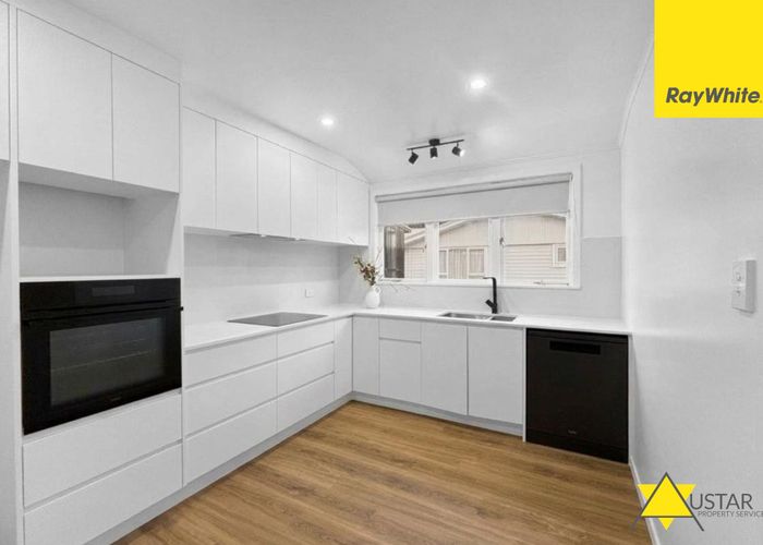  at 11 Esmeralda Avenue, Avondale, Auckland City, Auckland