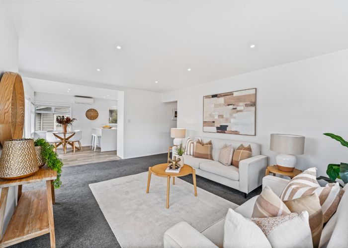  at 136 Tiroroa Avenue, Te Atatu South, Waitakere City, Auckland