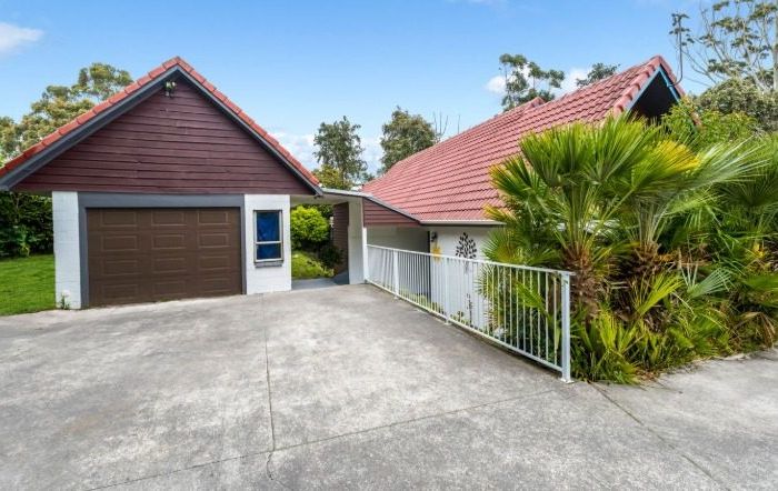  at 40 Tudor Road, Henderson, Waitakere City, Auckland