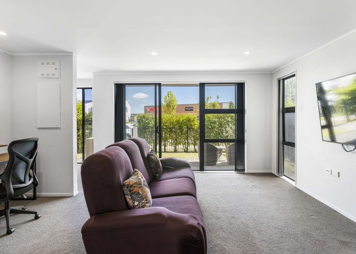  at 81 Battalion Drive, Papakura, Papakura