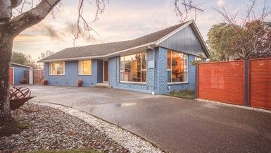  at 6 Hilldale Place, Hillsborough, Christchurch