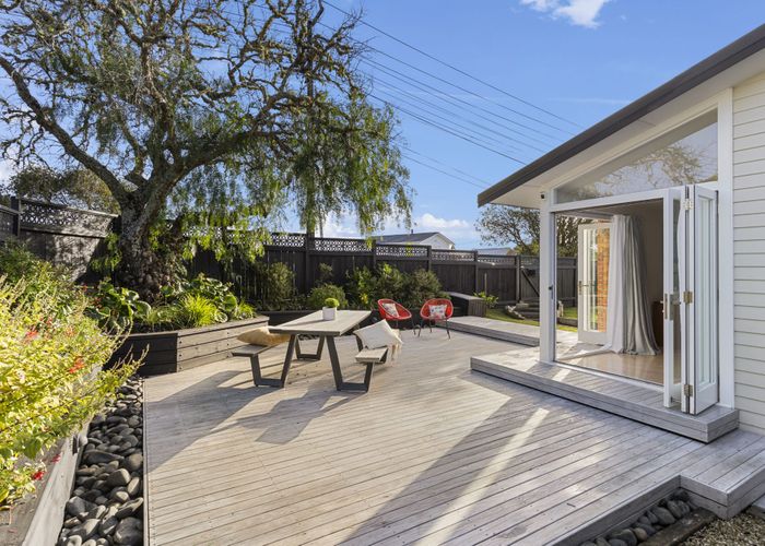  at 277 Rangatira Road, Beach Haven, Auckland