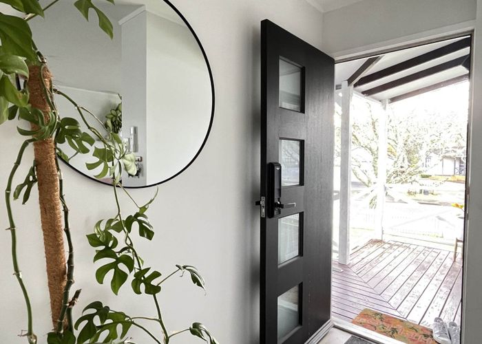  at 17 Redlands Grove, Swanson, Waitakere City, Auckland