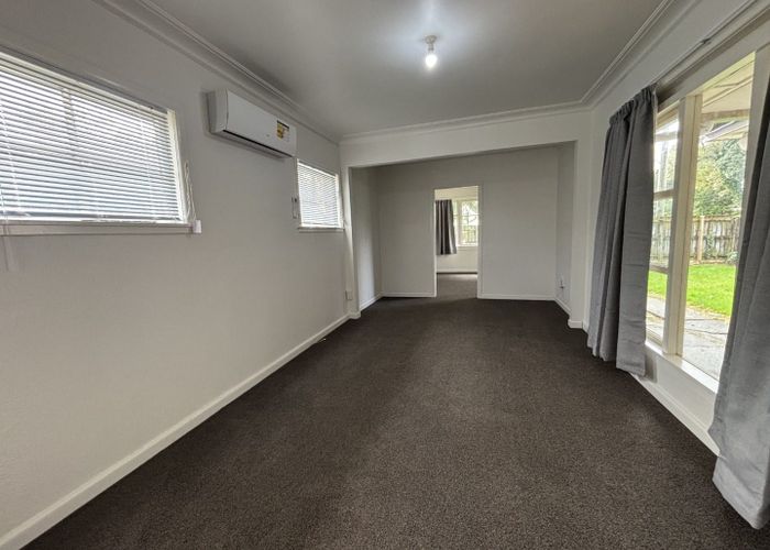  at 6 Tennessee Avenue, Mangere East, Manukau City, Auckland