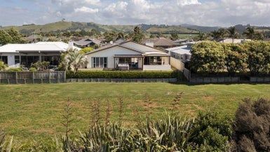  at 81 Oriental Parade, Papamoa Beach, Papamoa