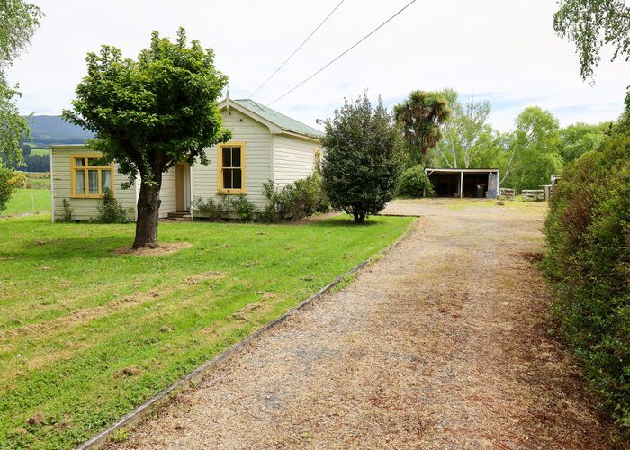  at 12 Weardale Street, Beaumont