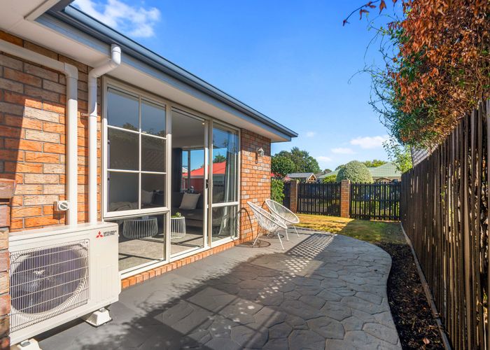  at 4 Ashmore Lane, Strowan, Christchurch