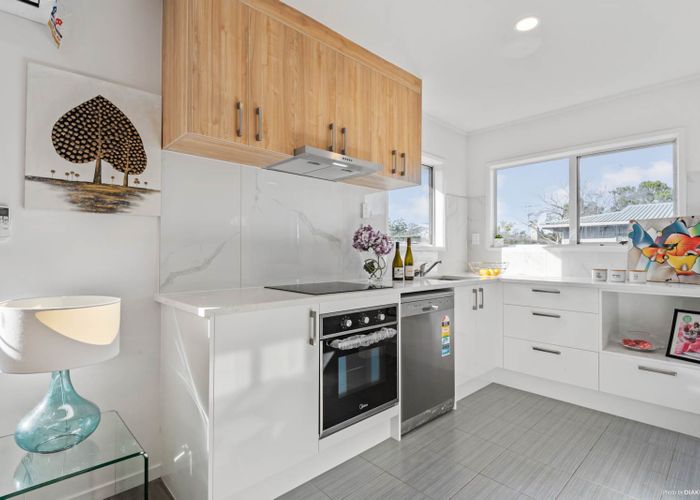  at 3/54 Lynwood Road, New Lynn, Auckland