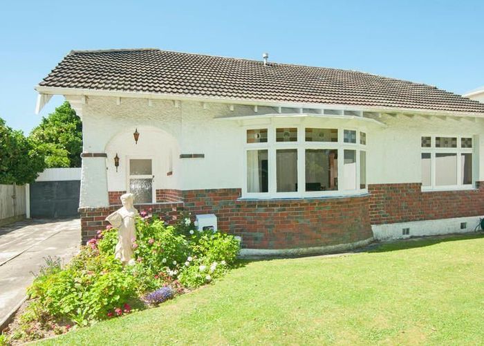  at 24 Ludlam Crescent, Woburn, Lower Hutt, Wellington