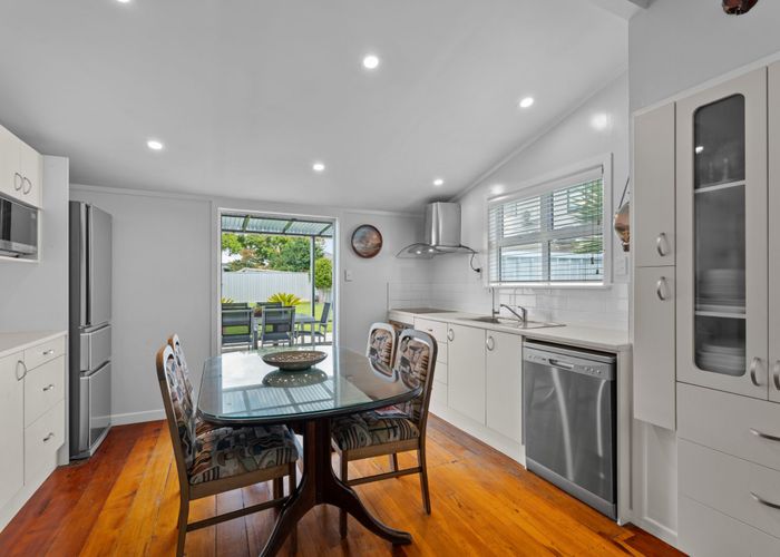  at 174 Puhinui Road, Papatoetoe, Manukau City, Auckland