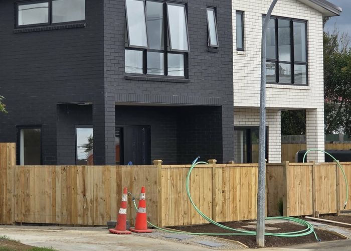  at 1/310 Rangatira Rd, Beach Haven, North Shore City, Auckland