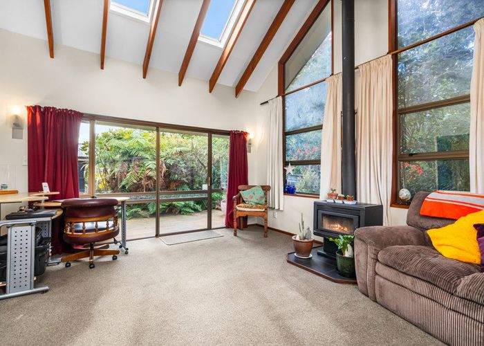  at 20 Vernon Terrace, Hillsborough, Christchurch
