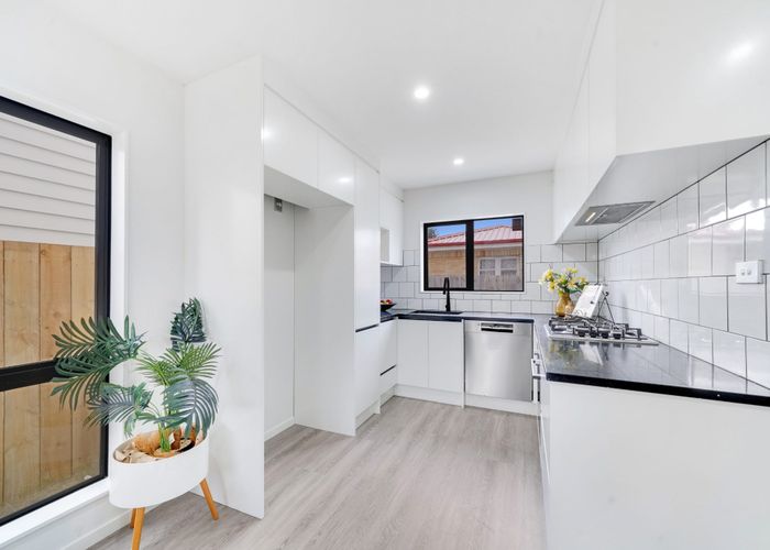  at 115B Russell Road, Manurewa, Manukau City, Auckland