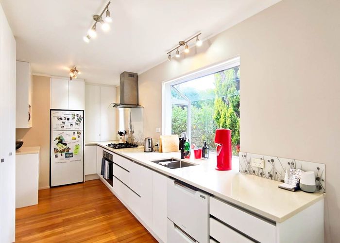  at 21 Rosecamp Road, Beach Haven, North Shore City, Auckland