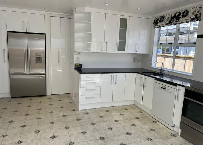  at 12 Leighton Avenue, Waiwhetu, Lower Hutt, Wellington