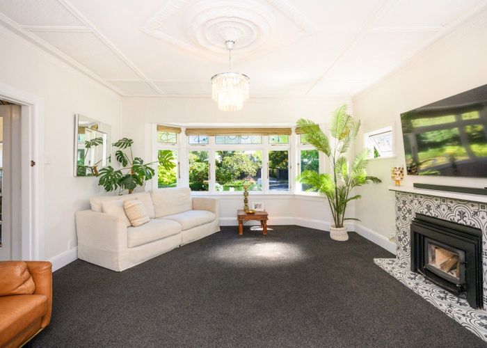  at 10 Elmira Avenue, Hokowhitu, Palmerston North, Manawatu / Whanganui