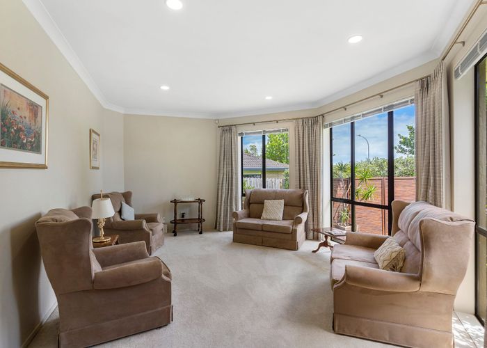  at 13 Carlingford Drive, East Tamaki, Auckland