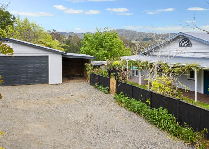 at 44 Puketaha Road, Swanson, Auckland