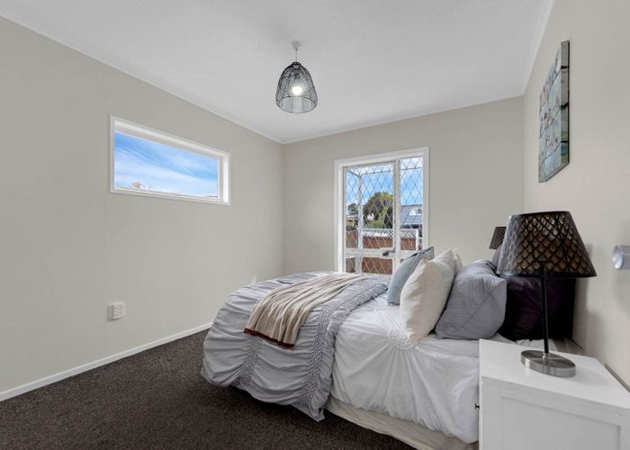  at 8 Hawkin street, Meadowbank, Auckland City, Auckland