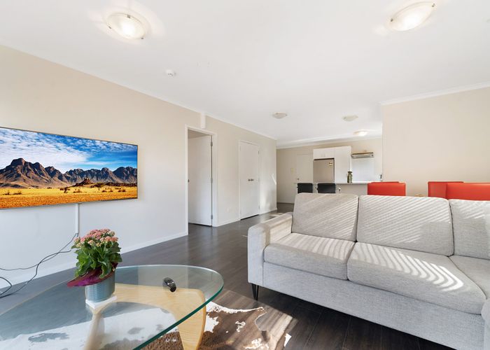  at 120/172 Mcleod Road, Te Atatu South, Auckland