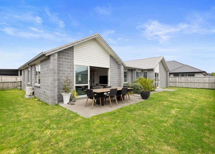  at 19 Naeo Close, Papamoa Beach, Papamoa