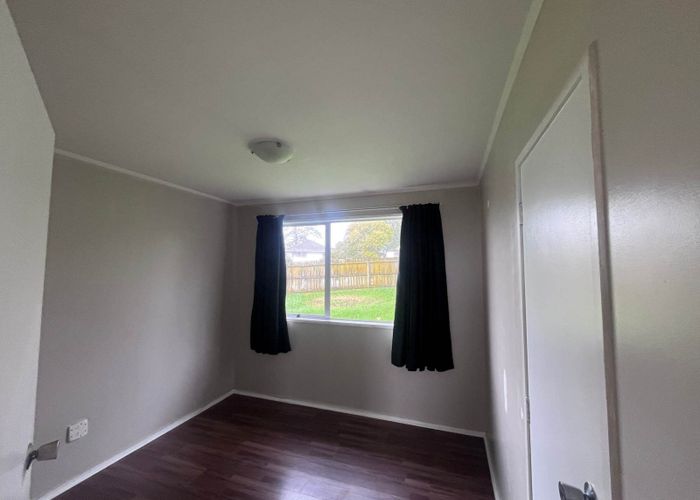 at 48 Hartley Terrace, Massey, Waitakere City, Auckland