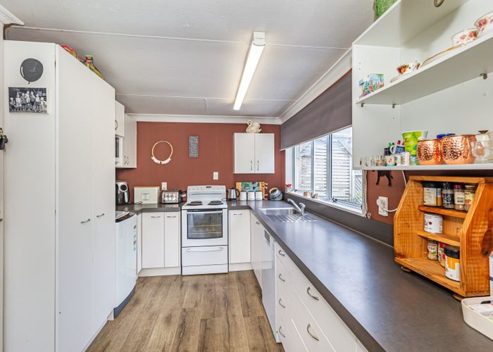  at 13 Koputara Road, Foxton