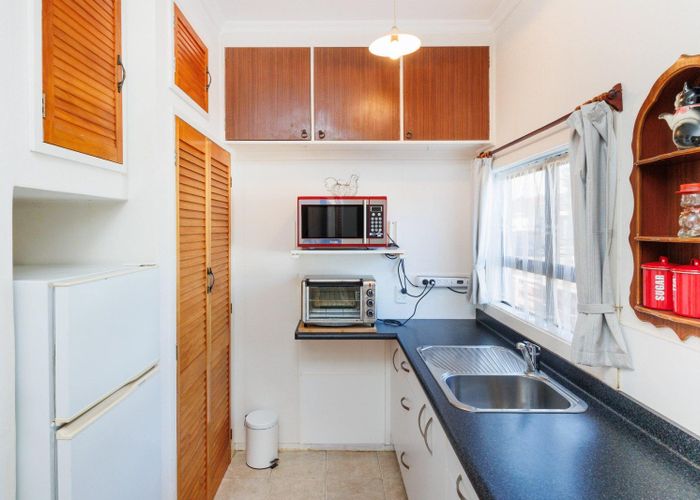  at 74 Shamrock Street, Takaro, Palmerston North, Manawatu / Whanganui